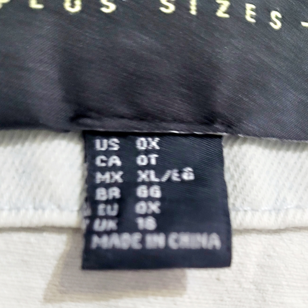 Forever 21+ Acid Wash Denim Jacket Women Plus Size 0X White 100% Cotton Trucker - Picture 11 of 12